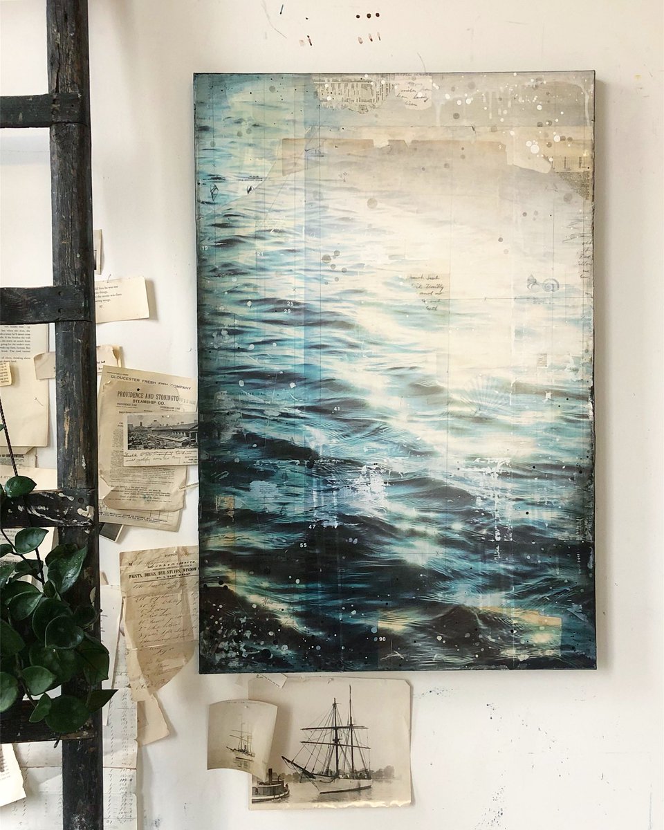 Happy new year! Here is my first finished painting of 2019. I’ve been a full time artist for nearly 8 years and am sometimes still so surprised at what resonates... your kind words about my crunchy little book page waves a few posts ba... instagram.com/p/BsTzEVPg3nz #boston #bosarts