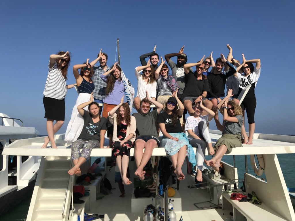 <a href="/jmurrayroberts/">J Murray Roberts</a> <a href="/GeosciencesEd/">School of GeoSciences @ University of Edinburgh</a> <a href="/marioray11/">Mario Ray</a> <a href="/mwsrp/">Whale Shark Research</a> And some very happy <a href="/GeosciencesEd/">School of GeoSciences @ University of Edinburgh</a> students to have seen them to record their data!