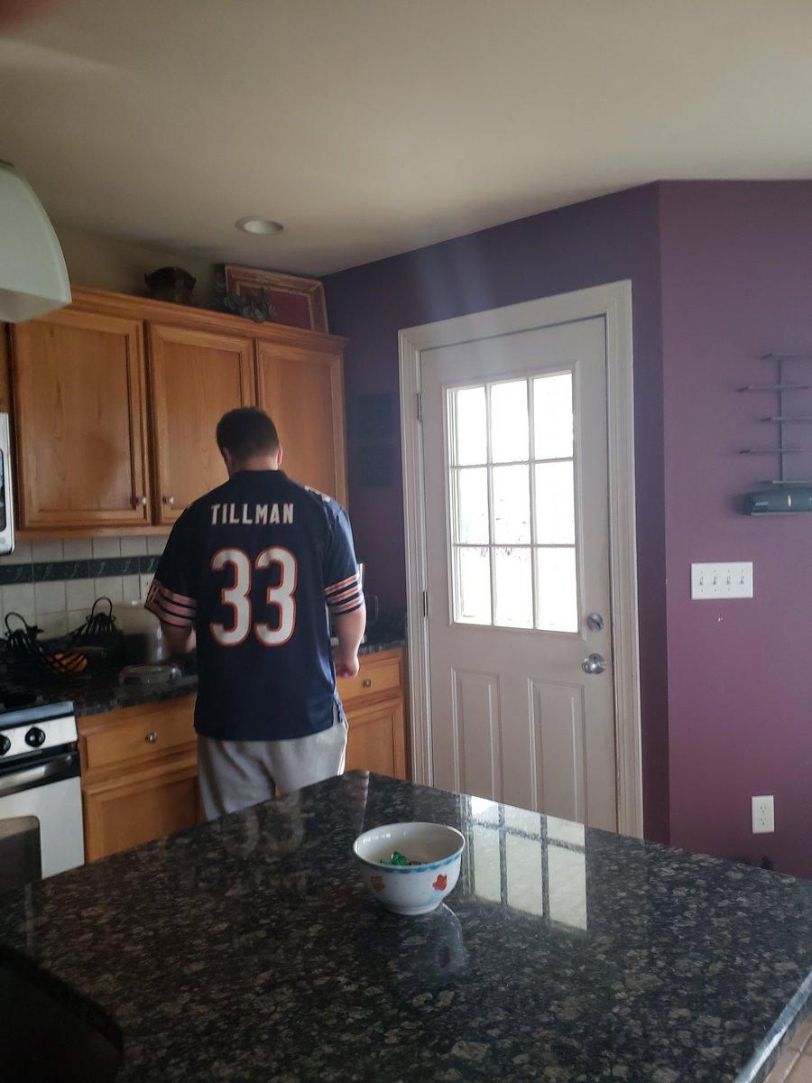 bigsparky100's tweet photo. @peanuttillman my son jake(Vikings fan) yesterday before the game.  Love peanut! https://t.co/qd44JbkCZR