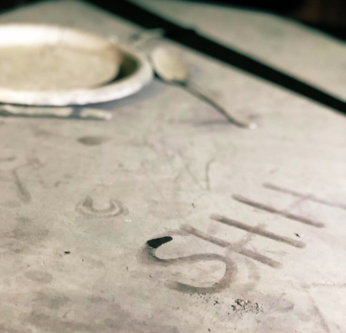 Traumatica_off's tweet photo. Team Traumatica Day 3... #traumatica #teamtraumatica #shh #hmmm #haunts #haunt #halloween #horrorevent #germany #hint #whatsnext #planning #figureitout #event #horror https://t.co/JXw5OEUDXm