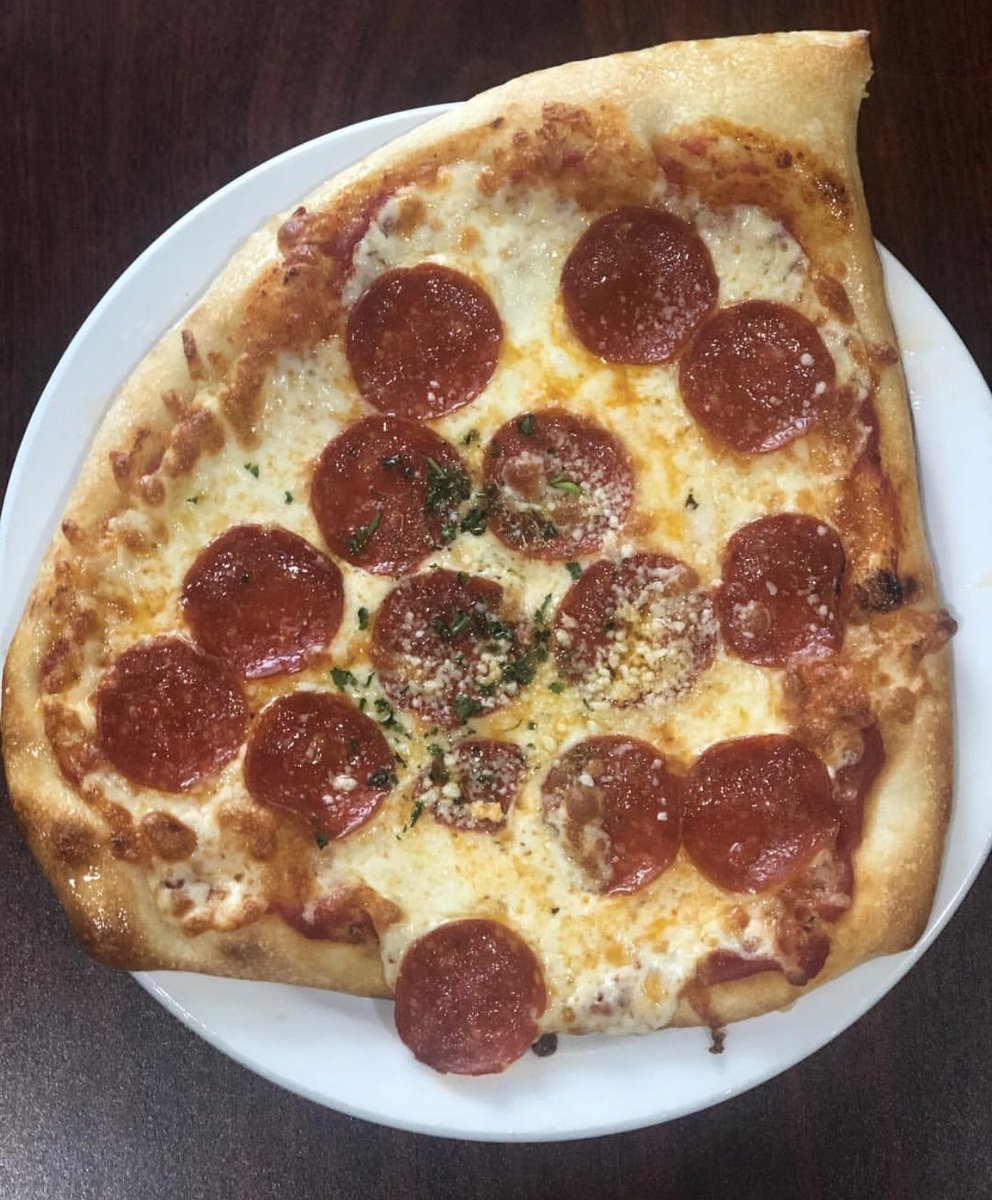 Spagwesthou's tweet image. Hungry but don’t want to go out!? Order from us off of the @SlicePizzaApp 

#pizzaplug #pizzadelivery #sliceapp