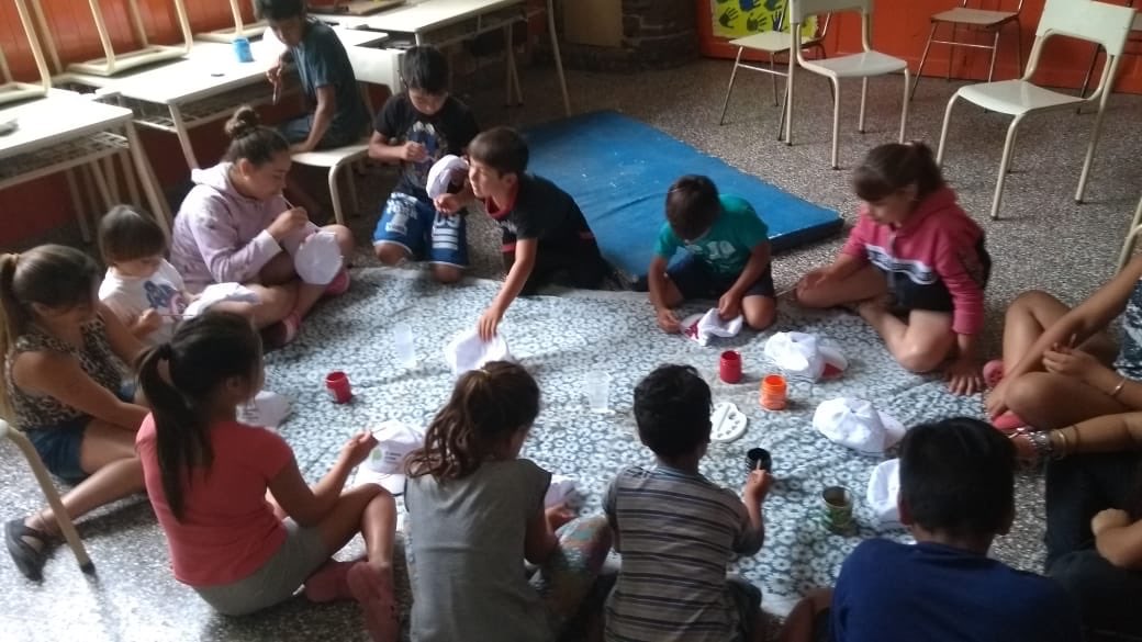 15Alberti's tweet photo. Actividades Artísticas en EAV #EscuelasAbiertasEnVerano 👏👏👏👏👏 https://t.co/arxFVFQ6vr