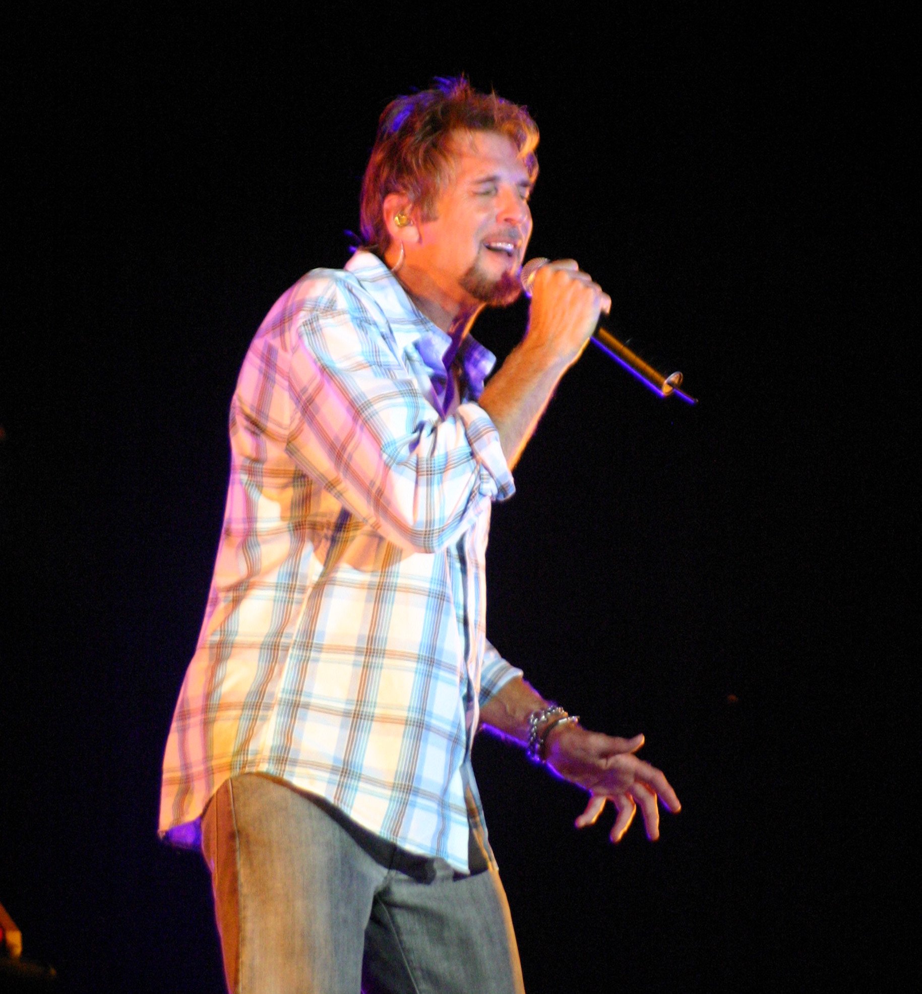 Happy Birthday to live alum, Kenny Loggins! 