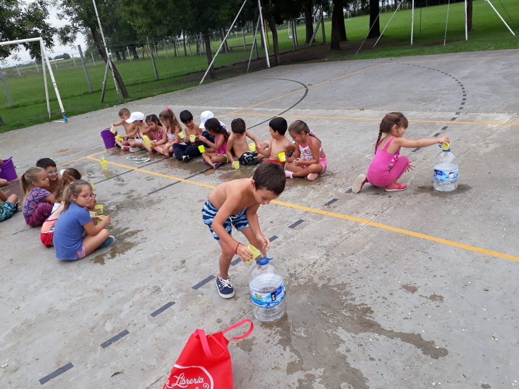 15Alberti's tweet photo. Más actividades de la propuesta de EAV... 👏👏👏👏 #EscuelasAbiertasEnVerano https://t.co/SLdi3vbgse