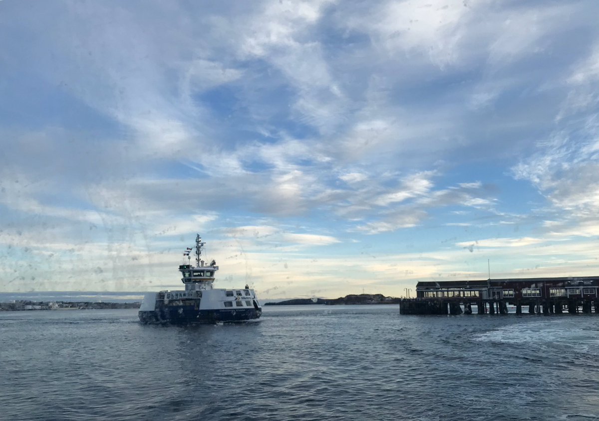 Love @hfxtransit’s seamlessly integrated ferry & bus transit system. The ferry even has a bike rack! 
🚇⛴ 🚲 @hfxgov #yhz #yhzpoli #MultiModalTransportation  #Convenience #TransportationOptions #TransportationEquity #yyj #yyjtraffic