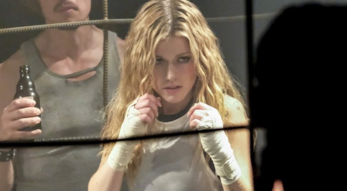 Kat's legacy of playing kickass women: Sonya Clary and Maya  👊💥 <a href="/Kat_McNamara/">Katherine McNamara</a> 
#SaveShadowhunters #arrow #MazeRunner