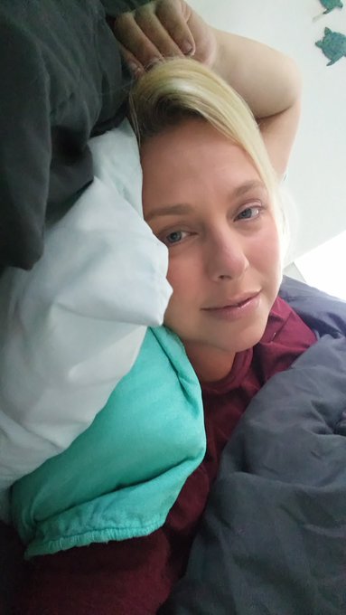 Lounging in my favorite comfy T-shirt https://t.co/EvMpKKUAs9