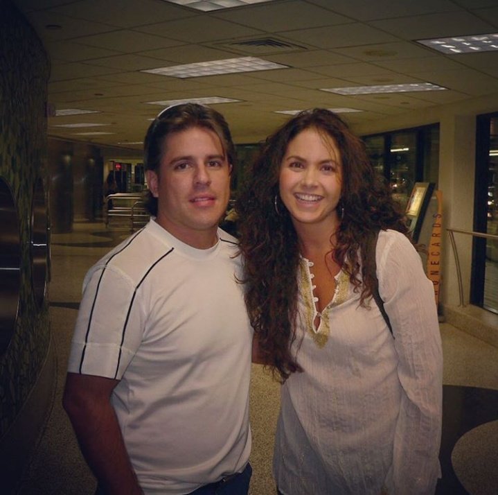 GSinain's tweet photo. Siempre quise una foto con ella @LuceroMexico muy hermosa, buen recuerdo @VMLatino #Premios #miami #estebanvarug #luceromexico #somosvm foto cc: #Estebanvarug

😍😍😍😍😍😍😍😍😍😍👌🏻 https://t.co/t40hpcv00W
