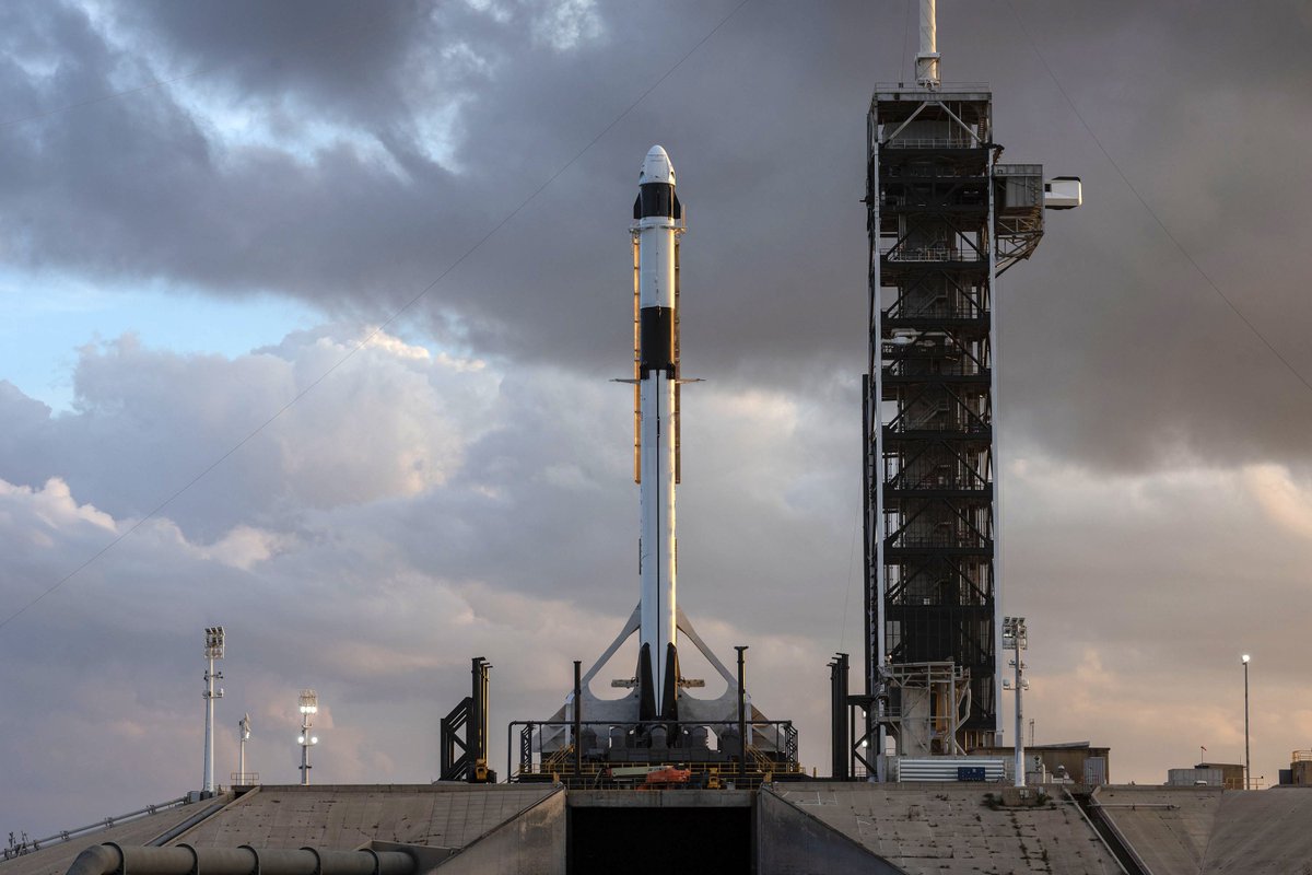 Commercial_Crew's tweet photo. Last week, @SpaceX #Falcon9 and #CrewDragon rolled out to Launch Complex 39A and went vertical for a dry run to prep for the upcoming Demo-1 flight test. This uncrewed flight test is a critical step toward flying @NASA_Astronauts to @Space_Station on Demo-2. #LaunchAmerica https://t.co/px7oHcULtq