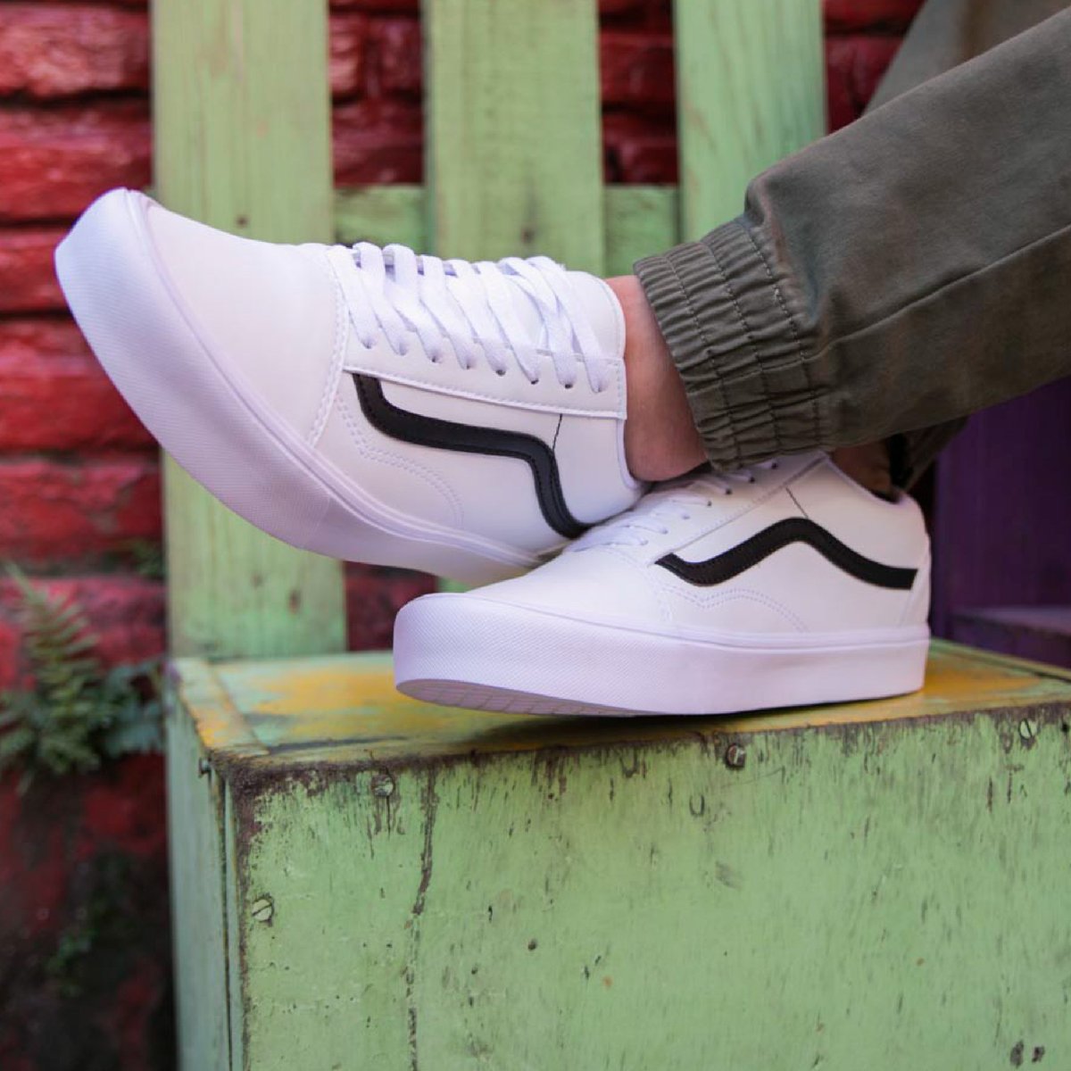 Vans_Py's tweet photo. ⚪ Magia blanca.
#VansPy https://t.co/G24NuTSMiR