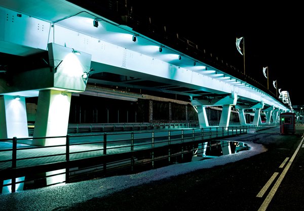 tristateled's tweet photo. Our lightweight, shatterproof tubes significantly reduce #energy use and provide a superior #quality of #light. Learn more about tubes and indoor #products: https://t.co/sLY5UvUL3I https://t.co/HFDhAD2KG1