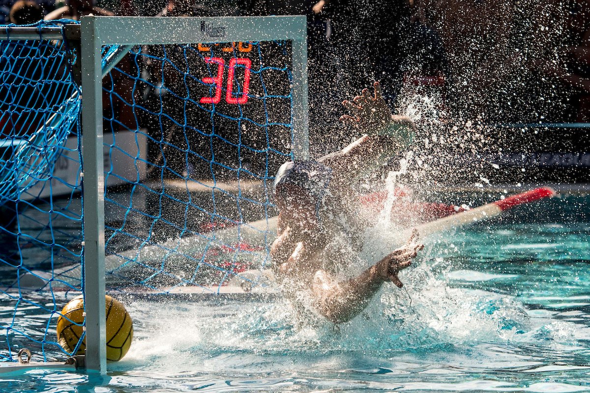 #waterpolo #LENChampionsLeague

⚠️ 6th round of LEN Champions League! 🤽‍♂️

📆 Calendar ➡️➡️ bit.ly/2QP49FH   
📝 Results ➡️➡️ bit.ly/2jyDmjQ
🖥️ LEN TV ➡️➡️ bit.ly/2O2U4Uk

#LENaquatics
#vaterpolo #vizilabda #wasserball #pallanuoto #polo