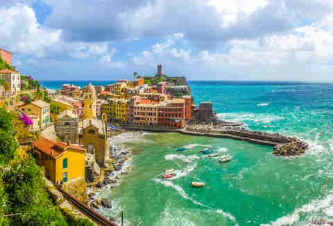 AmericanTrainV's tweet photo. Epic Train Vacation Trips Across Europe Are on Sale Right Now 

Read more: https://t.co/UHMK8sIwTH

#Europe #Luxury #Train #Vacation #Trips #FrontPagePR #CrowdfundingPR https://t.co/b7rCOx1aSW