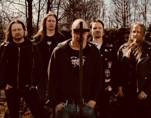 GRIMM_Gent's tweet photo. Finnish Festerday brings their first full-length "Iihtallan", filled with groovy and grinding death metal heavily inspired by the legendary Carcass! Out via @SeasonofMist! #review #release #Festerday #deathmetal #metal #music #SeasonofMist • GRIMM Gent https://t.co/0uLkluBbLH https://t.co/BDaAjsvypM