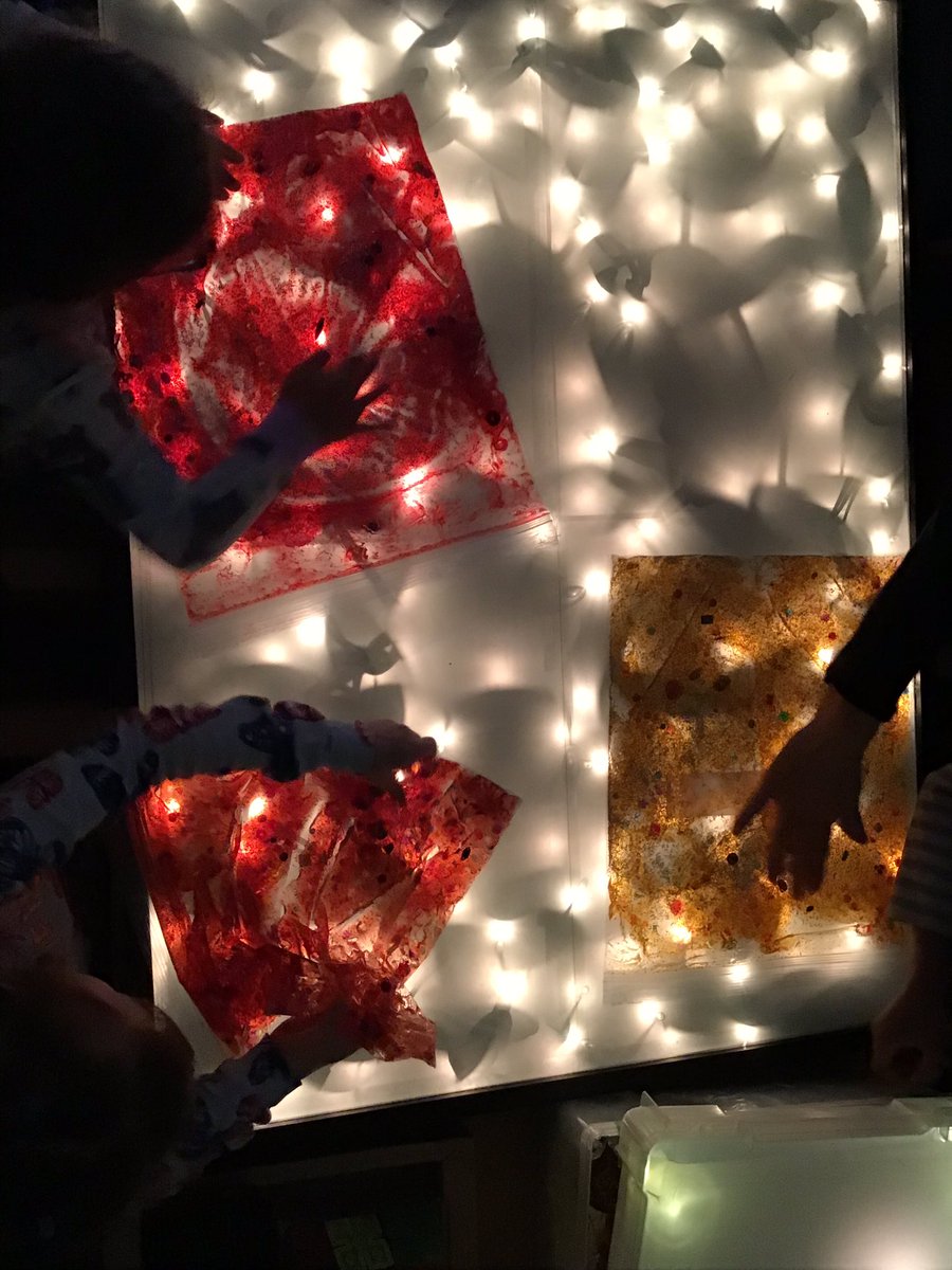 BloorviewSchool's tweet image. I spy with my little eye....

Students finding hidden letters, gems and other small objects in squishy sensory bags with paint and hair gel. It’s even more fun on the light table! Students can also practice letters and drawing pictures.
#sensory #art #LightTable #DreamLearnGrow