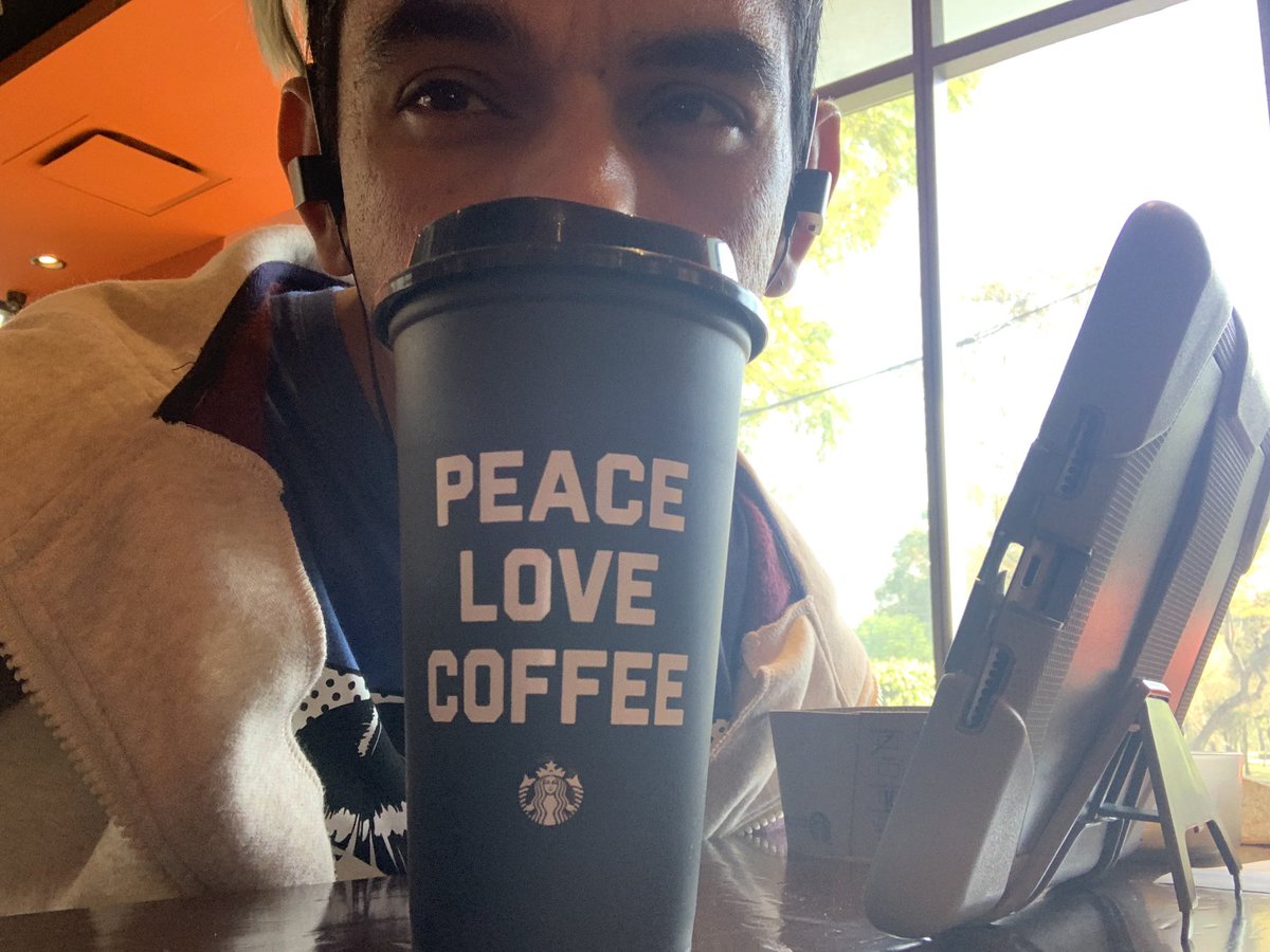 feriosdancer's tweet image. New day ... new week ... new chance to be #flawsome let’s do it 💪 #basicbitchesnotwanted #divadelkaosz @StarbucksMex