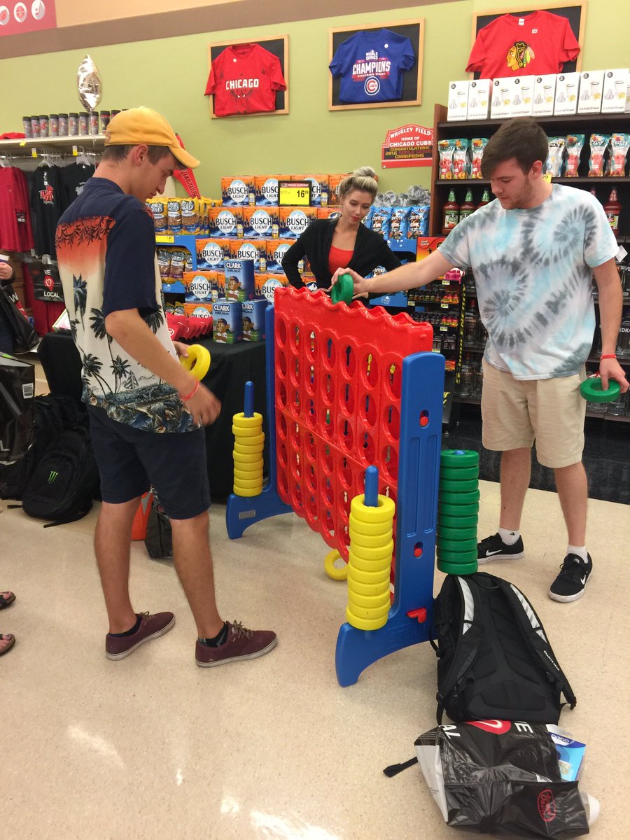 GTUniverseINC's tweet photo. Hey @devryuniv ! Come rep your school at Jewel Jamboree on January 12th! We’ve got Giant Connect 4 where you can win prizes from @stemilt & @lifeaidBevCo.
For more information, visit: https://t.co/STt73coxHO
#JewelJamboree #JewelOsco #CollegeStudent #Stemilt #LifeAid #Jan12th https://t.co/Qd6zQ90Giq