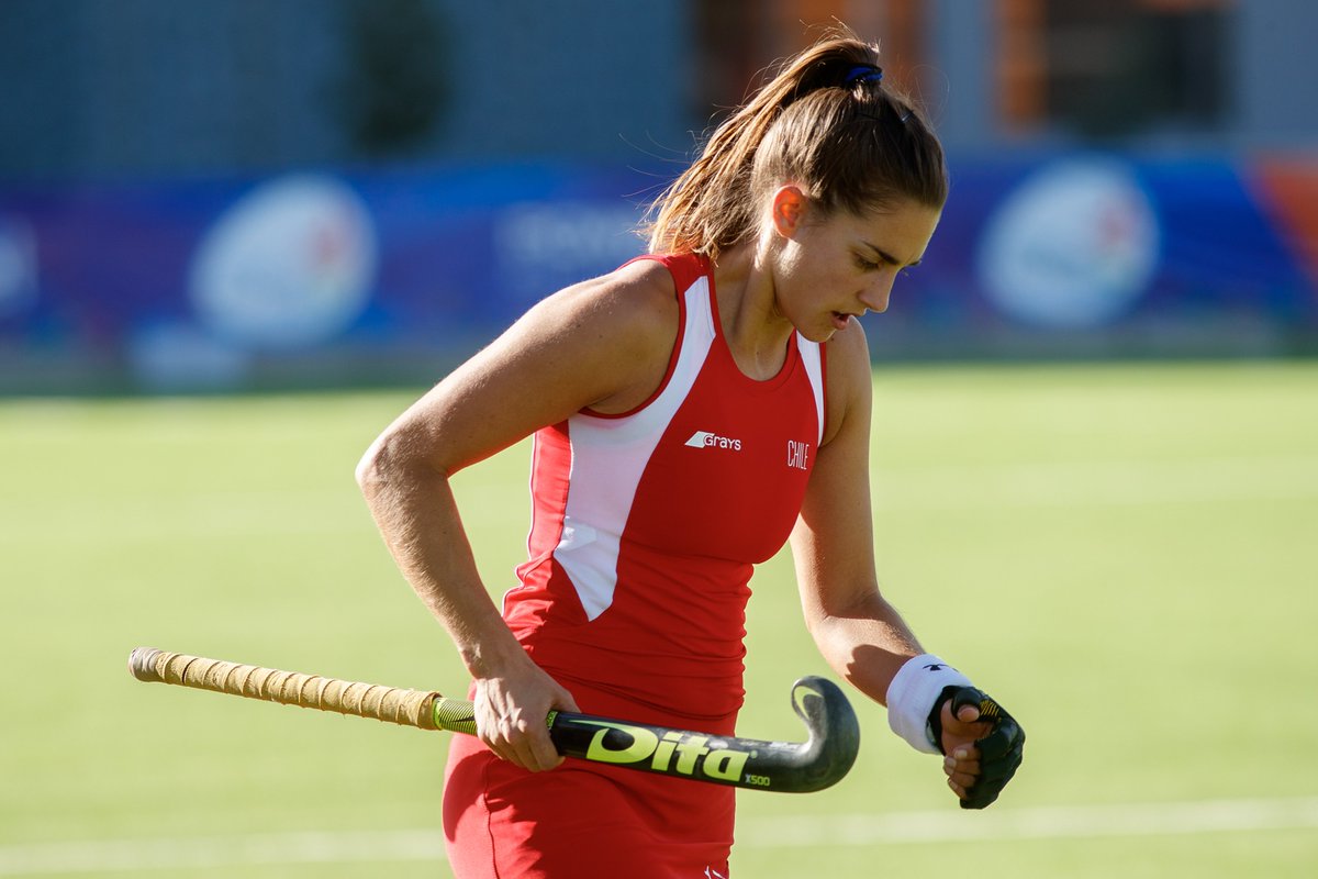 “La verdad es que es una muy buena preparación para comenzar el año. Nuestro objetivo es salir primeras en el Panamericano y con eso clasificar a los Juegos Olímpicos", comentó Camila Caram acerca del #TestMatch que comienza este fin de semana. bit.ly/2FeSptC