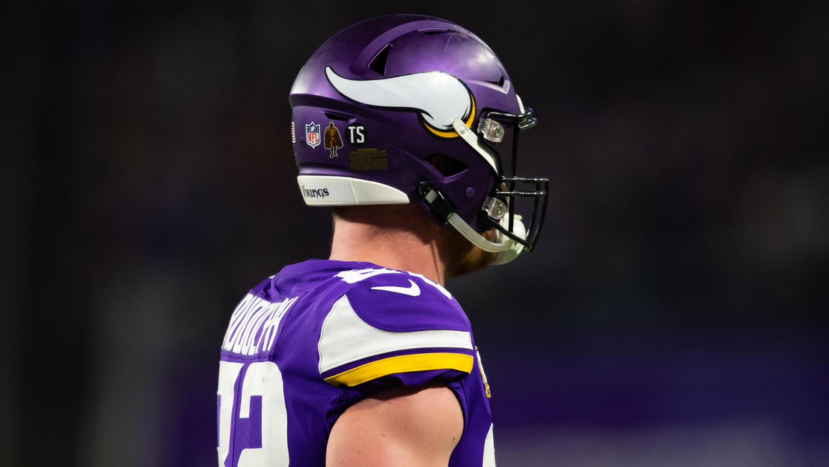 Vikings's tweet image. Less than a week to go!

RT to show your support for @KyleRudolph82. 

#WPMOYChallenge Rudolph