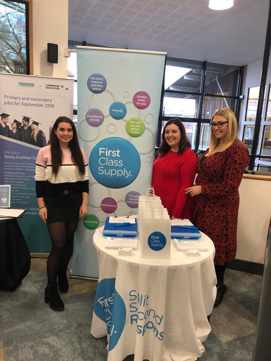1stclasssupply's tweet photo. Hannah, Megan and Emma were busy at @sunderlanduni today meeting #Primary and #Secondary trainee teachers at the First Appointments Conference. It’s been a great day meeting lots of aspiring teachers! #mondaymotivation #firstclasssupply https://t.co/SrNjMf23Sn