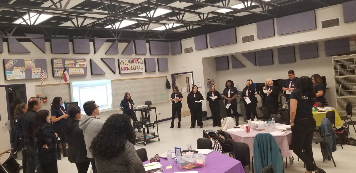 RT Hernando_MS: ELAR staff debating the use of technology in learning through a socratic seminar. Great discussion! #AVIDCavs #CavPride #TeamSISD