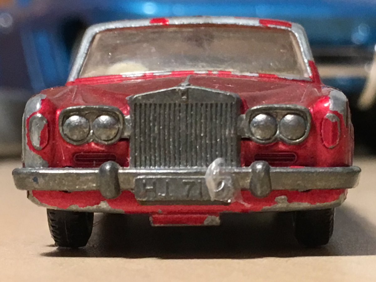 Collectomaniac3's tweet image. #FrontEndMonday Rolls Royce Silver Shadow m’lady complete with a bit of bubble wrap stuck on the bumper dammit 🏴󠁧󠁢󠁳󠁣󠁴󠁿😎👍@WeLoveDiecast @diecastaddicts @SharpbluePix @Banjoman2011 @immaddjdm @ChallengerJoe @potatofacedguy @diecastchile