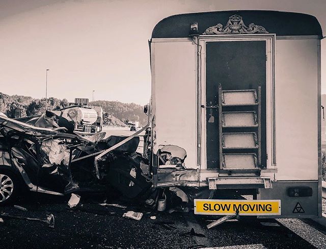 willysmt01's tweet photo. #slowmoving #3-23 #s602 #112 #emergency #emergencias #emergenciesmediques #estantodosbien https://t.co/enjuj7waia https://t.co/HiwlWTbvjO