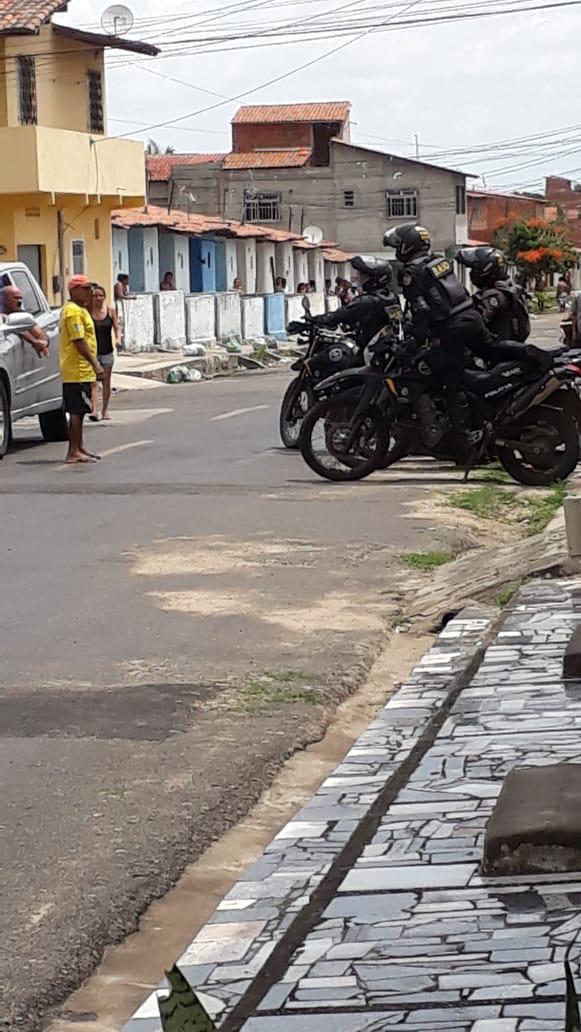 CearaNoticia's tweet photo. Suspeitos de obrigar moradores e comerciantes a fechar as portas são presos - https://t.co/7Csof7D3eQ https://t.co/ReEVnBsQfl