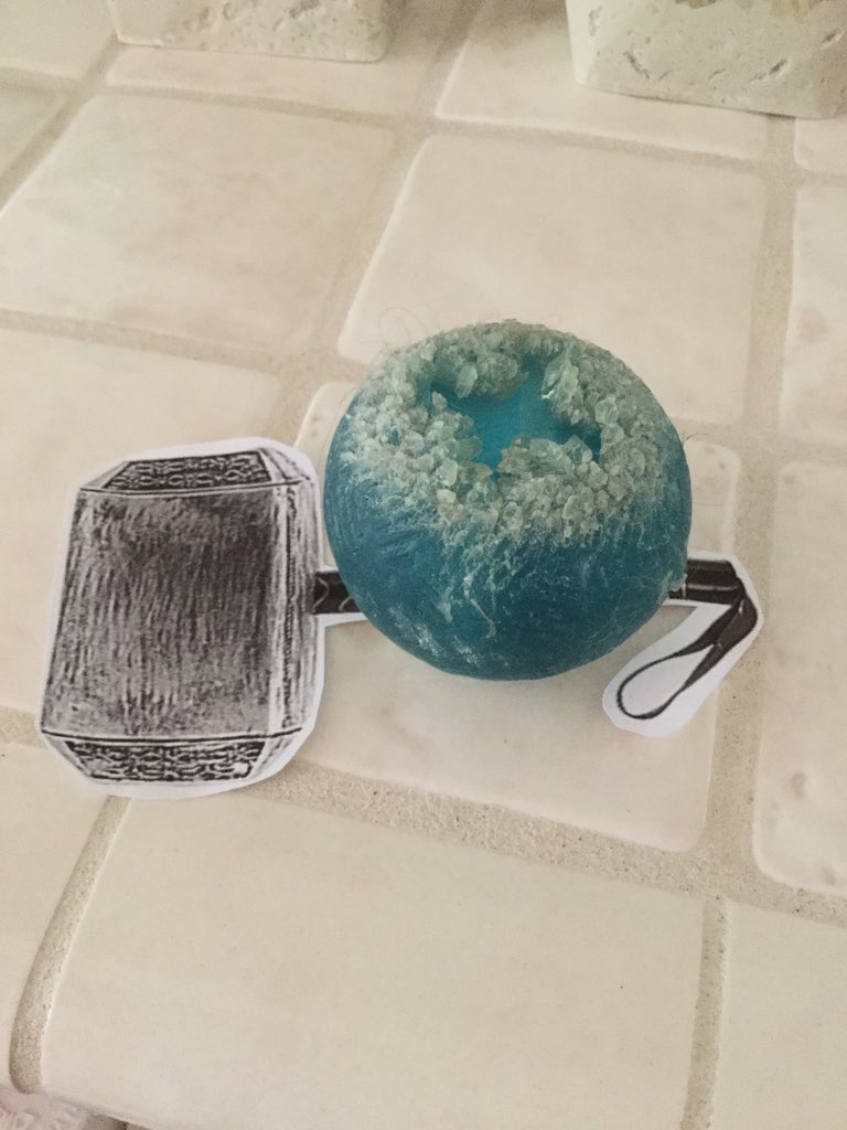 MickiMarvelFan's tweet photo. @fantasmic_10 Two objects of immense power! https://t.co/uyz7EHzg4Z