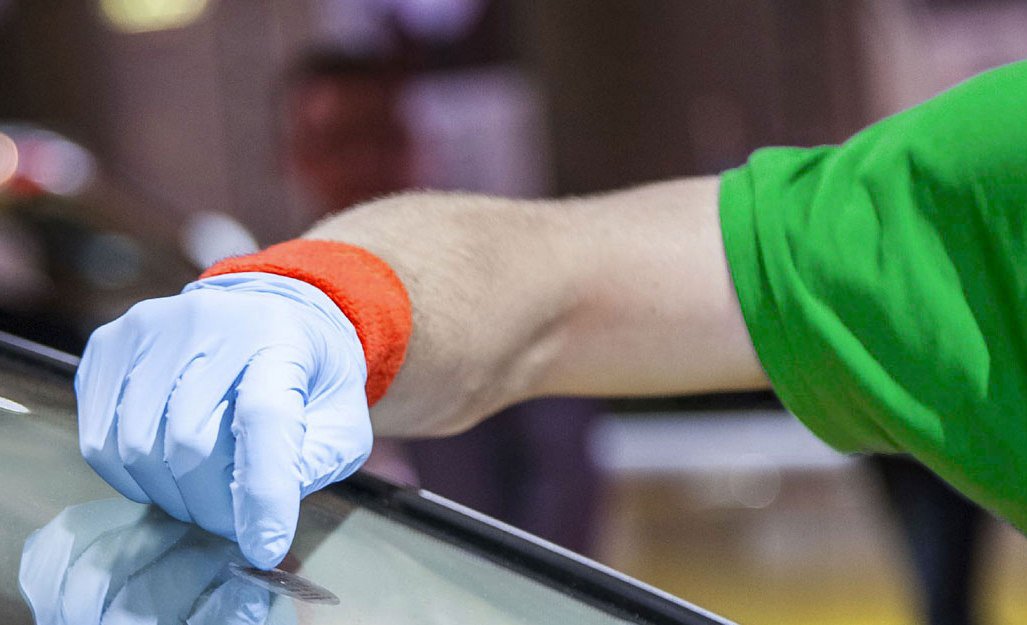 SWAGLLC1's tweet photo. Sometimes it's hard to tell if you need a full #AutoGlass replacement or a repair. At Southwestern Auto Glass, we promise to give you the best answer for your situation and at the lowest price. Call us today for a free estimate or appointment! #WindshieldReplacement https://t.co/fmOKzDH4Qq