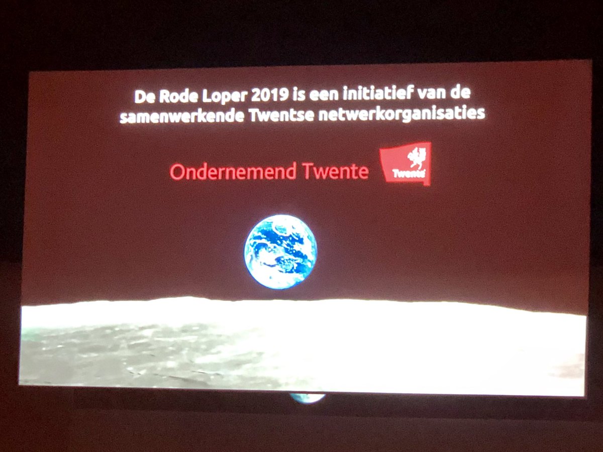 Beunders's tweet photo. Volle bak in het Theaterhotel in Almelo. Mark Rutte, wat doe jij morgen?  #netwerken #randstad https://t.co/ciSvfWt61t