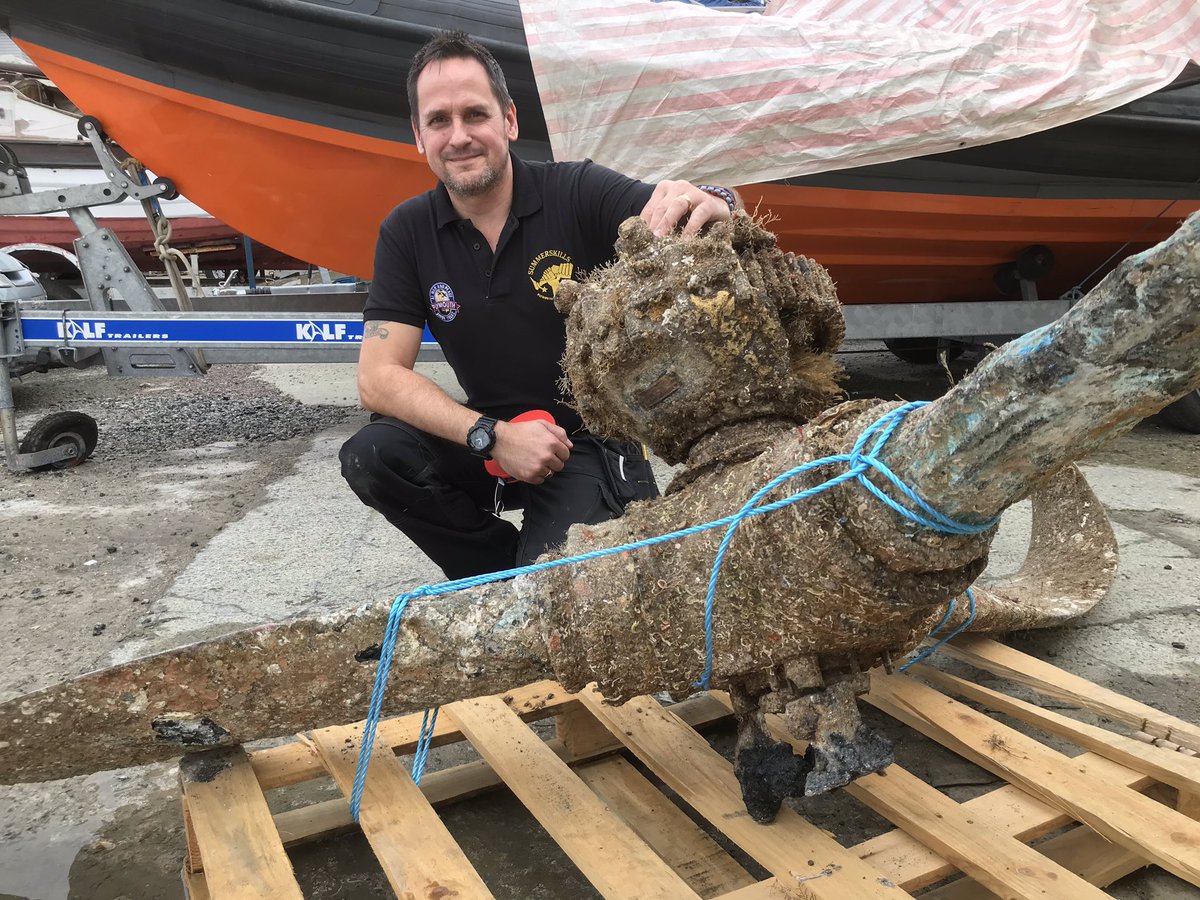 Really excited this afternoon. Along with my friends @SHIPSProject and with invaluable help from @1940Andy we managed to identify the propeller found in #PlymouthSound as a Rolls Royce Merlin X variant.