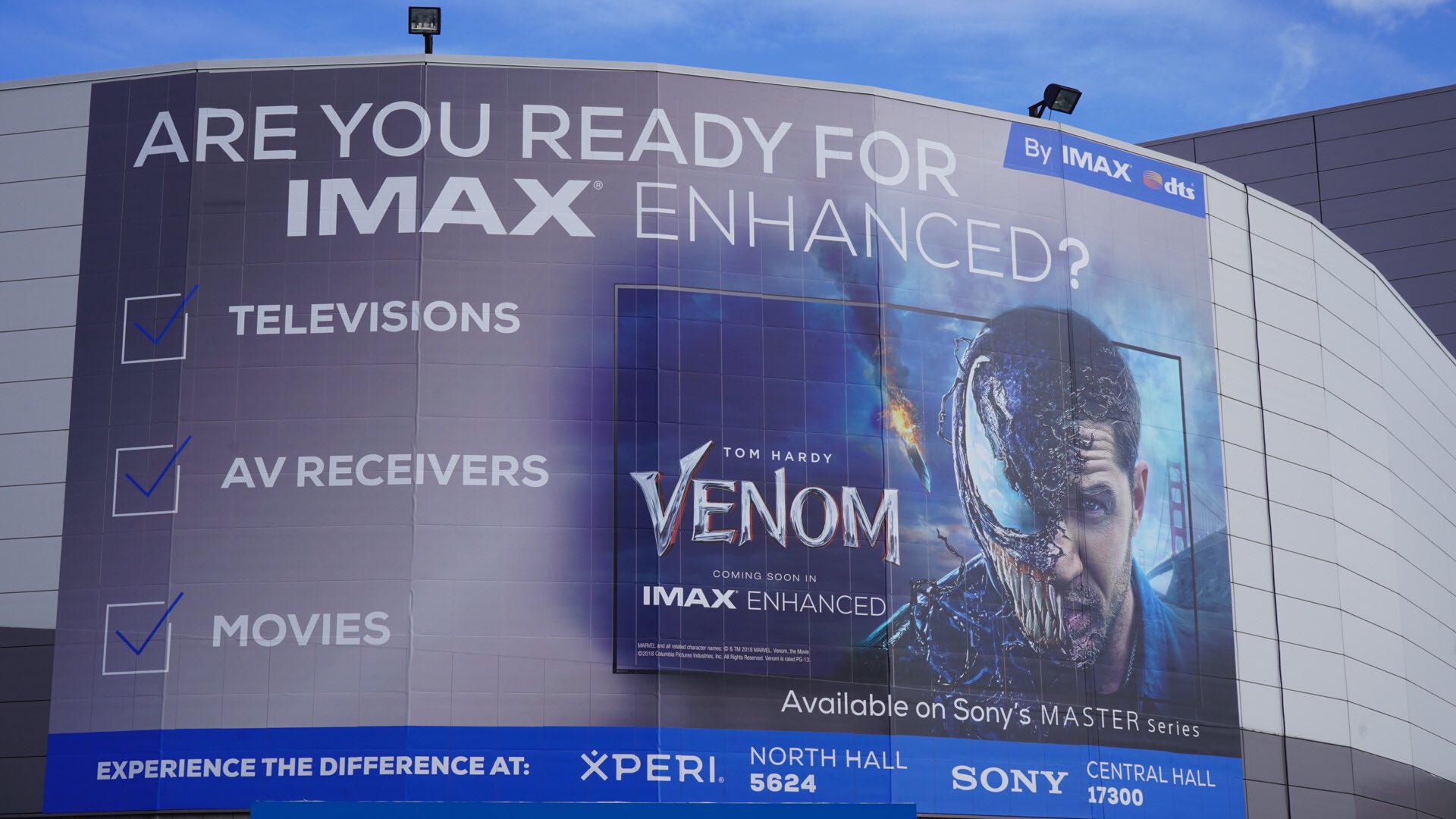 Que significa ya disponible en imax enhanced