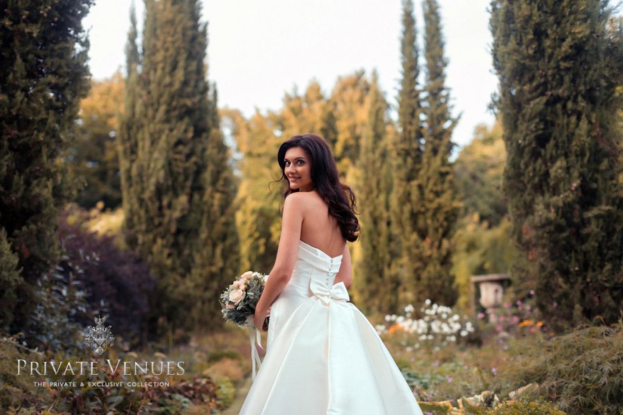 privatevenues's tweet image. LUCKNAM PARK
goo.gl/cxZMv8 

Exclusive Lucknam Park weddings for your very own exclusive use wedding. A special way of bringing family &amp;amp; friends together to join in the celebrations in a very relaxed and romantic rural #Wiltshire. #Weddings #ExclusiveUse @LucknamPark