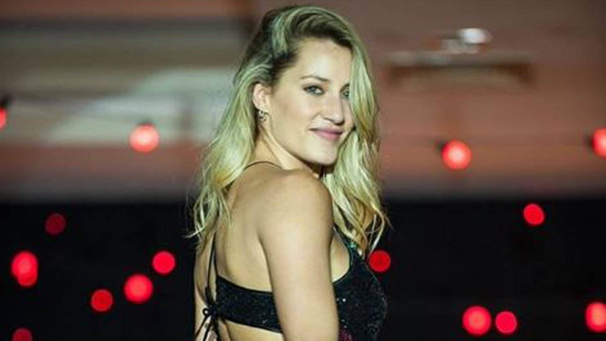 teleshowcom's tweet photo. Mica Viciconte: de guardavidas a vedette https://t.co/LlRcxy2J8r | Por Nancy Duré https://t.co/UxHaLV0PGP