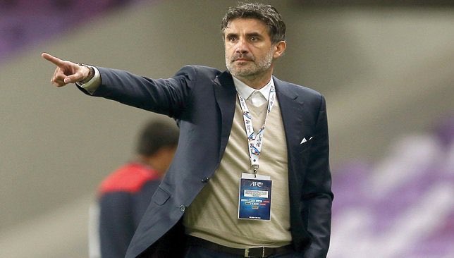 👋🏻💙.

قضي الامر :

- خيسوس باي باي 👋🏻.

 - زوران مدربآ للهلال بداية الموسم القادم
اذا وافق العين على فسخ العقد 
سيبدا الاسبوع المقبل ..
#الهلال