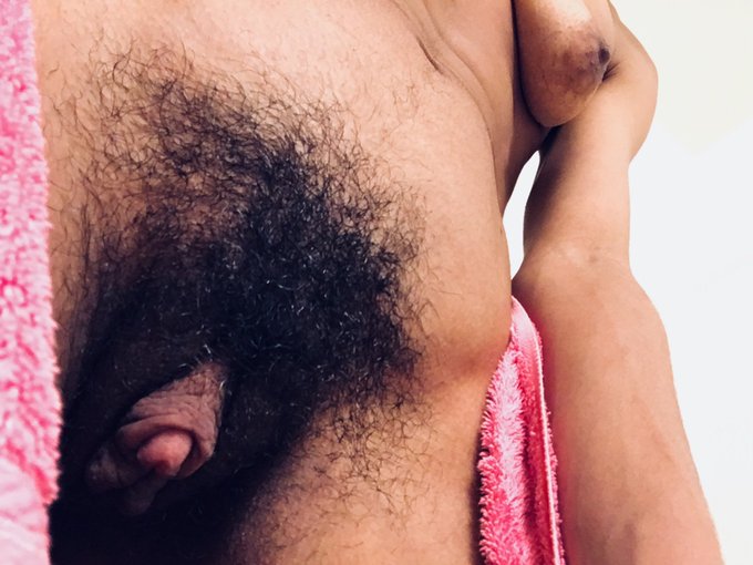 Take a peak! #ftmnsfw #ftmporn #transporn https://t.co/YVjCn74EBn<a href="/tag/ftmnsfw"class="tags">#ftmnsfw</a><a href="/tag/ftmporn"class="tags">#ftmporn</a><a href="/tag/transporn"class="tags">#transporn</a>