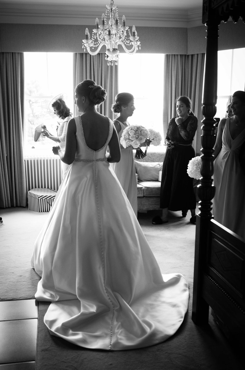 The back of this dress 👌😍 with Richard Milnes Photography #weddingdress #weddinggoals #weddinginspiration #ternhillhall #ternhillhallbride #ternhillhallbridalsuite #exclusiveusevenue #weddingphotography #weddingstyle #beautifulbride #shropshireweddings #shropshireweddingvenues