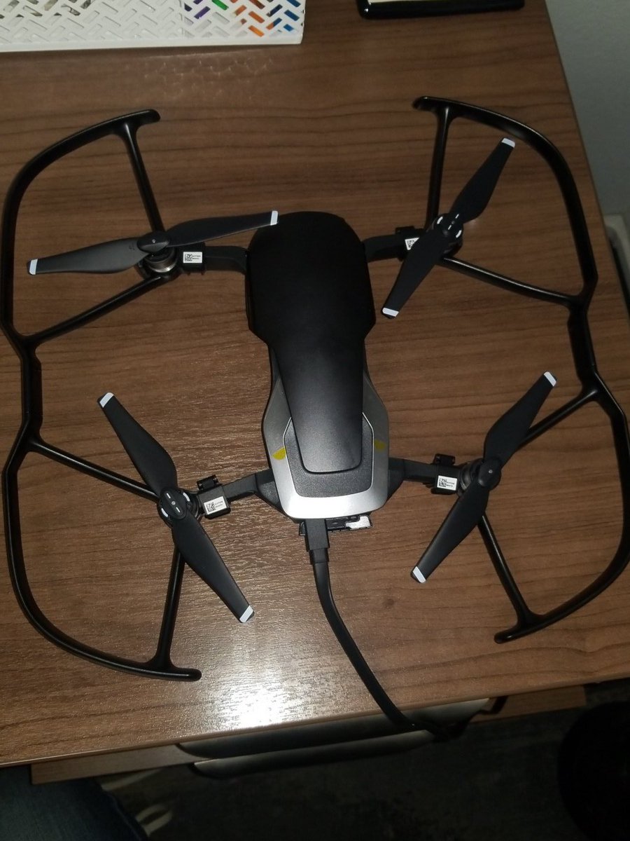 VineTechEq's tweet photo. BEST 👏 THING 👏 EVER
#VineTech just got a new toy! Say hello to our new DJI Mavic Air drone 🛸 https://t.co/K98Z7oFlwH