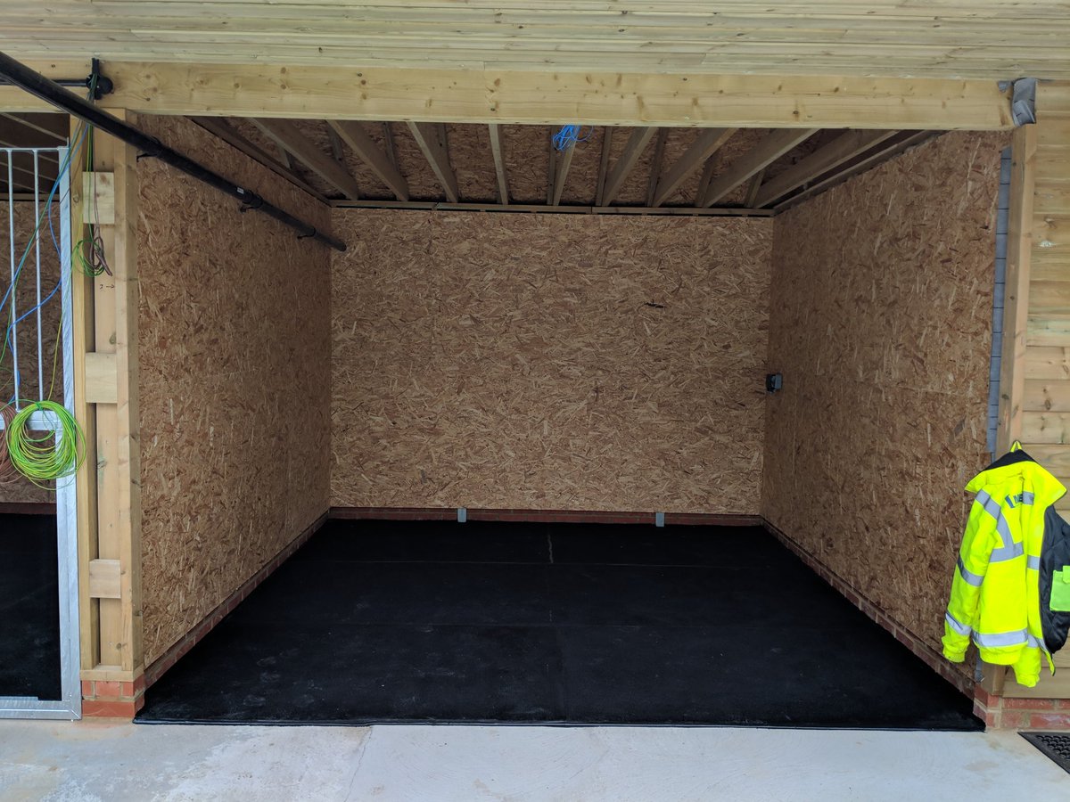 We completed a lovely project today. Ten stables and a wash bay all fitted and sealed with premium stable mats. We are happy with the results and so is the coustomer. #premiumstablemats #horsehour #rubbermatting