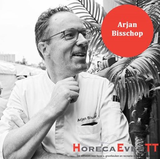 Even voorstellen: jurylid Arjan Bisschop!
Sinds 2015 staat de keuken van restaurant De Heeren van Harinxma* onder leiding van deze Chef de Cuisine. Het restaurant heeft dit jaar voor de derde maal op rij een Michelinster ontvangen.