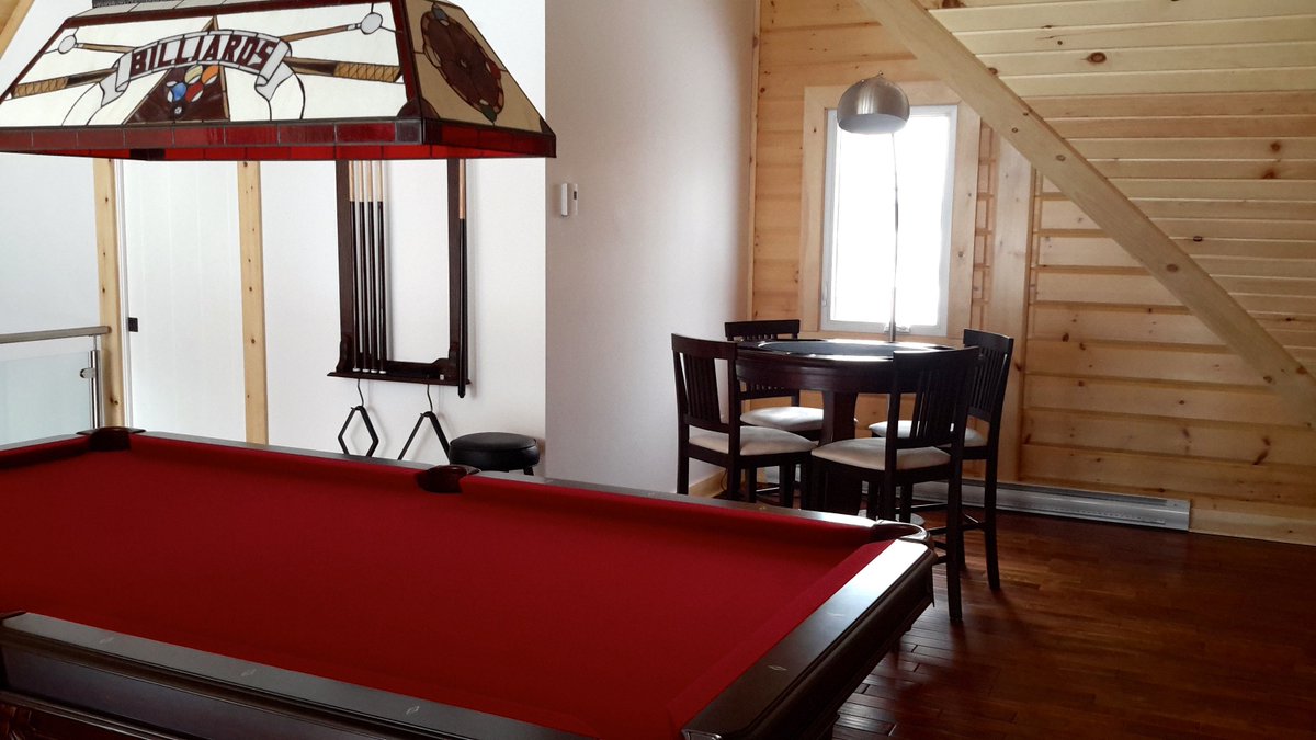 timberblock's tweet image. Take a peek at this fun and creative way to use loft space! #TimberBlock #loftspace 
See more at timberblock.com