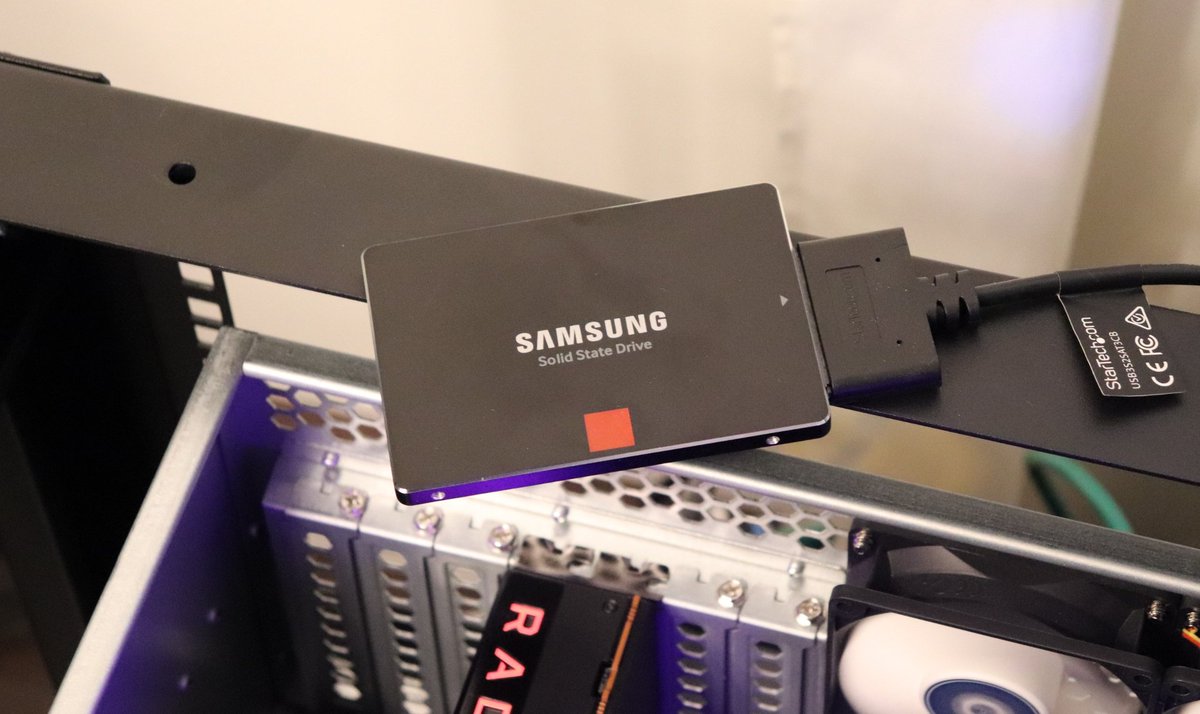 phoronix's tweet image. #Linux 5.0 File-System Benchmarks: #Btrfs vs. #EXT4 vs. #F2FS vs. #XFS phoronix.com/scan.php?page=…