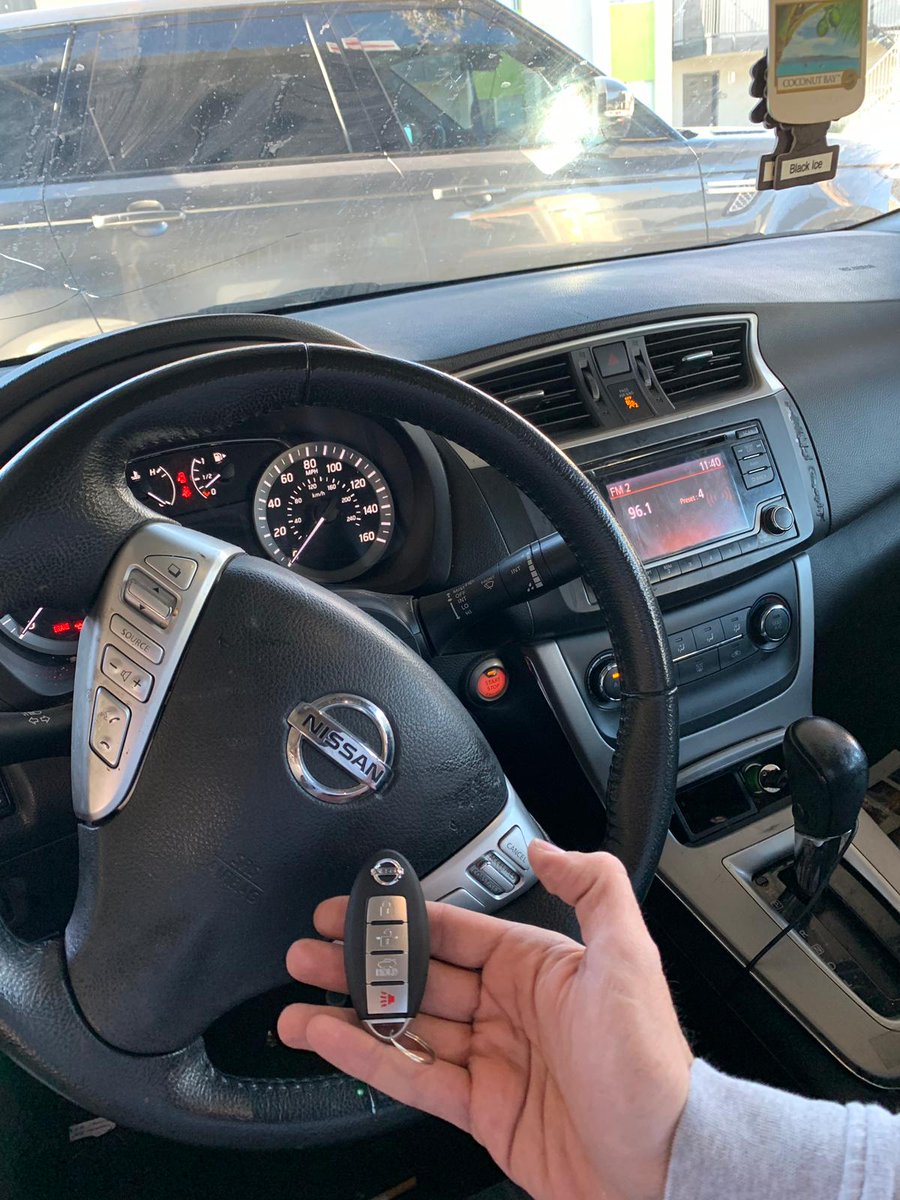 TempeLockShop's tweet image. 2015 Nissan Sentra limited 
All keys lost 
New intelligent key
Proximity key
Smart key programming 
Original manufacturer
#nissan #nissansentra #proximitykey #keyprogramming #lostkeys #carkeys #locksmith #lockmsithtempe #arizona