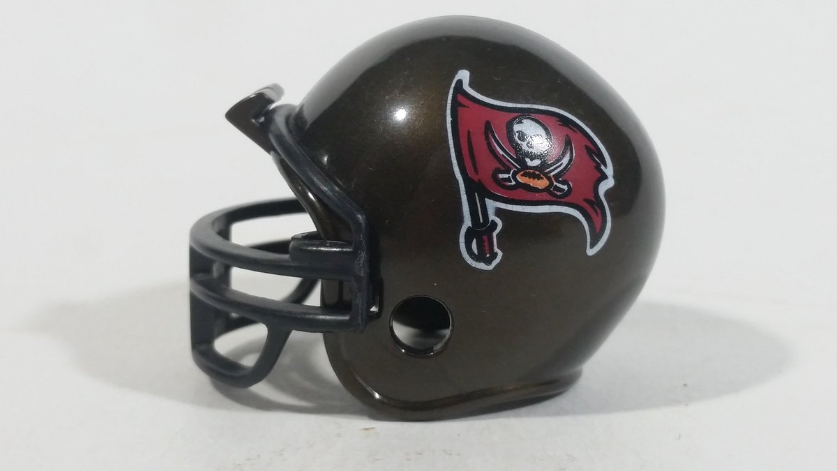 TreasureValley0's tweet image. 2012 Riddell Pocket Pro Tampa Bay Buccaneers NFL Team Miniature Mini Football Helmet treasurevalleyantiques.com/products/2012-…
#2010s #Riddell #PocketPro #TampaBayFL #TampaBay #Buccaneers #NFL #Team #Teams #Football #Florida #NFLTeams #Mini #Miniatures #Helmets #Helmets #Sport #Sports #Collectible