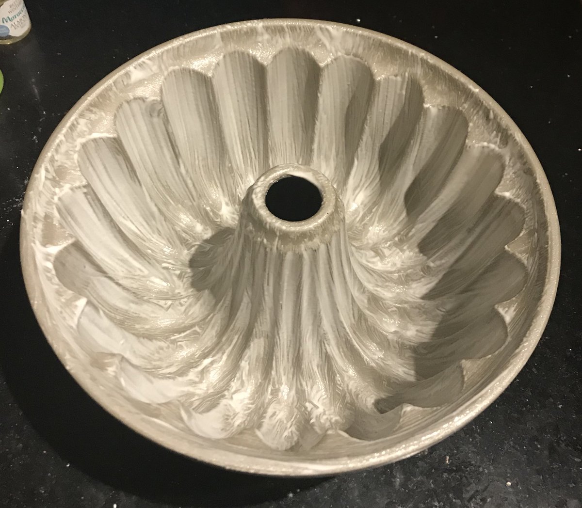 Rob_C_Allen's tweet photo. YES! Forgive my excitement. Thank you @nancybbakes I’ve finally made your #LiningPaste and tried it on one of my #Bundt tins. #Result it popped straight out. 😊 #HappyBaker Chocolate and Almond Marbled Bundt, in the @NordicWareUK Elegant Party pan https://t.co/B1NMAATdoG