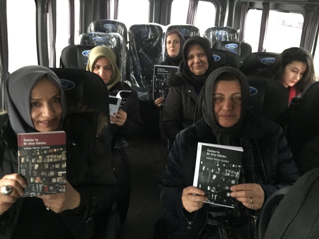 hayrunnisaavci's tweet photo. #okudüşünuygulaneticelendir İlkesinden hareketle #herfırsattaokuyoruz diyen 81 il kadın kolları teşkilatlarımızla Aralık ayında Ahmet Yüksel Özemre’nin irfan mektebi  misali “Üsküdarda Bir Attar Dükkanı”  isimli eserini okuduk. @selvacam @AKKADINGM @avhamzadag https://t.co/FeXKRV410e