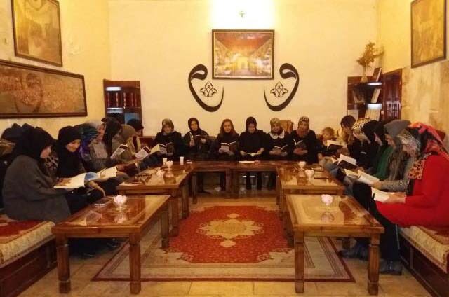 hayrunnisaavci's tweet photo. #okudüşünuygulaneticelendir İlkesinden hareketle #herfırsattaokuyoruz diyen 81 il kadın kolları teşkilatlarımızla Aralık ayında Ahmet Yüksel Özemre’nin irfan mektebi  misali “Üsküdarda Bir Attar Dükkanı”  isimli eserini okuduk. @selvacam @AKKADINGM @avhamzadag https://t.co/FeXKRV410e