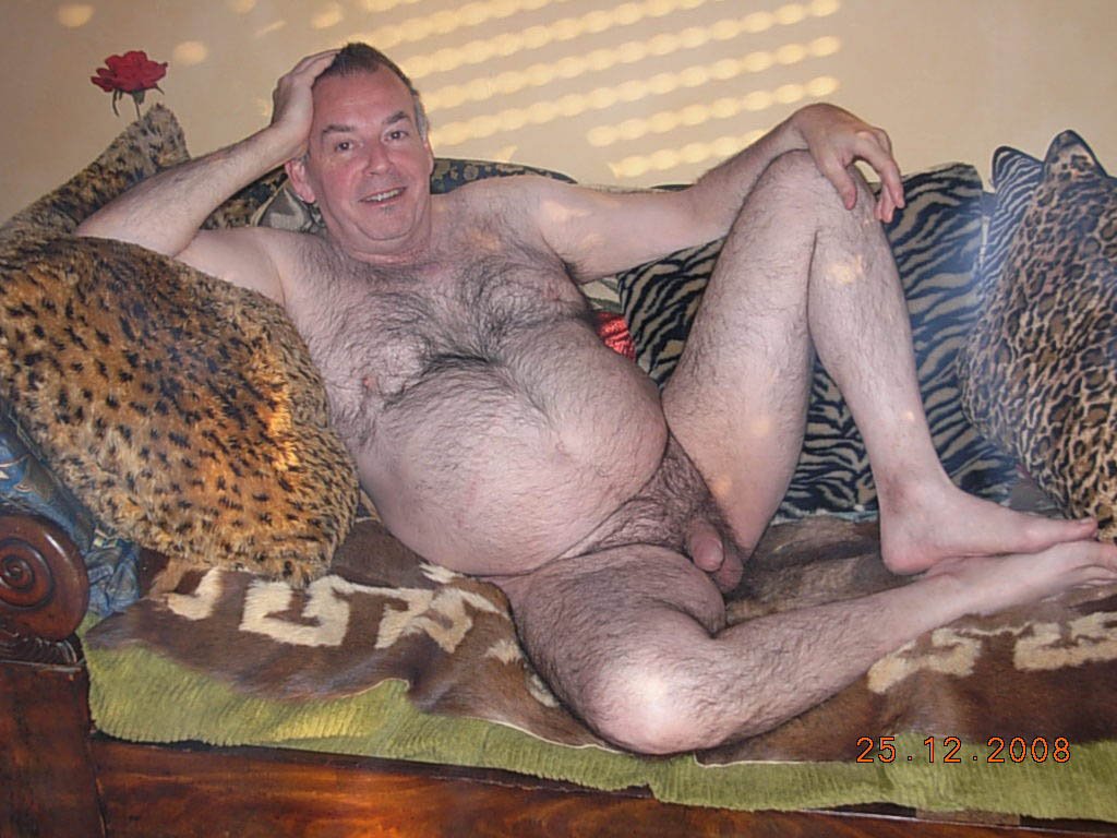 aasocksinpas's tweet photo. My type of daddies
barefoot daddies and handsome faces
#handsomefaces #handsomeoldermen #chubs #daddy #daddies #older #oldergaymen #oldermen #bellies #belly #silverdaddy #papi #papito #gordo #gorditos #feet #barefoot #descalzos https://t.co/7972AycKTm