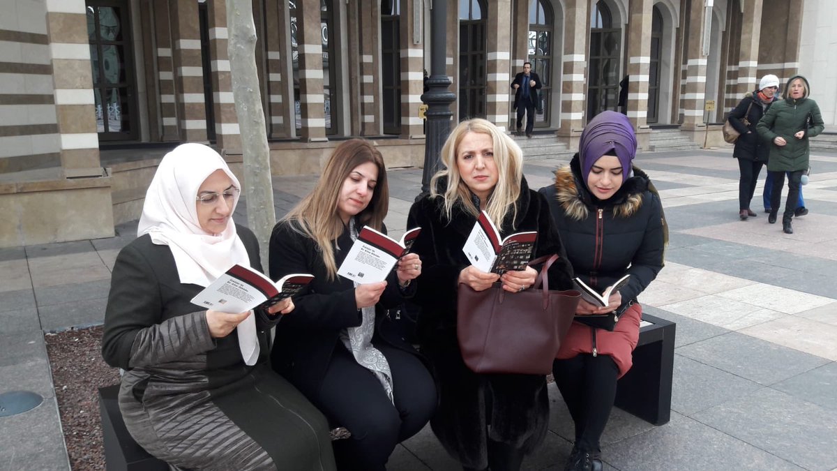 hayrunnisaavci's tweet photo. Aralık ayında #herfırsattaokuyoruz diyerek ve çok severek A.Yüksel Özemre’nin “Üslüdarda Bir Attar Dükkanı” isimli eserini okuyan 81 il kk teşkilatımız medeniyetimizin irfan örnekleri ile sohbet etme tadında  #okudüşünuygulaneticelendir dedi  @selvacam @avhamzadag @AKKADINGM https://t.co/dlet9UL1DZ